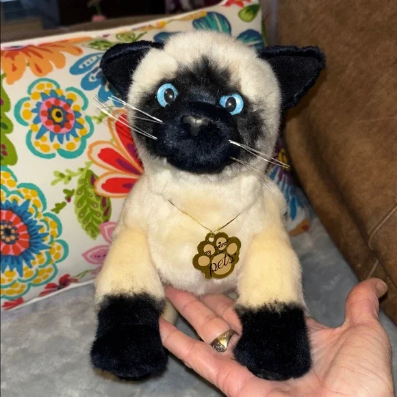 My Twinn poseable pets cat good used condition comes with bed - Picture 9 of 13